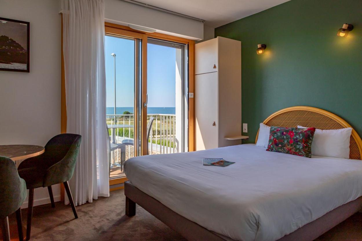 Hotel L'Albatros Damgan Bagian luar foto