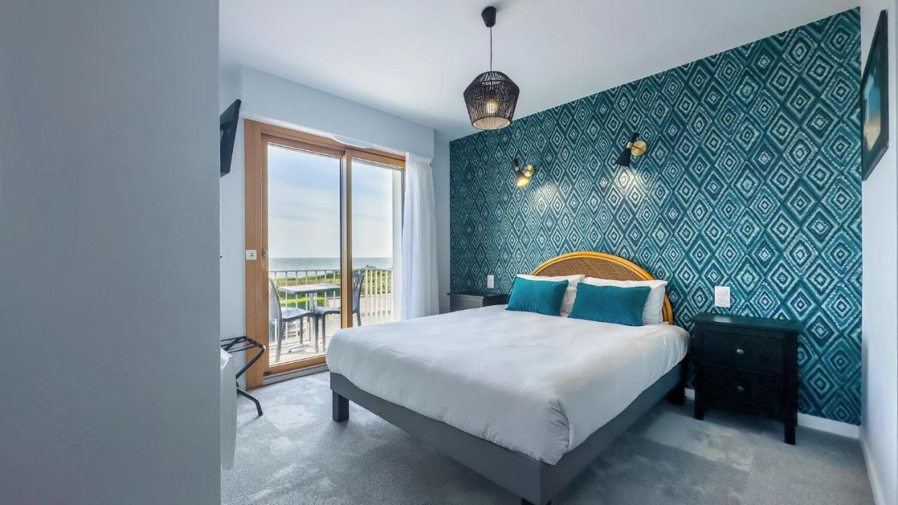 Hotel L'Albatros Damgan Bagian luar foto