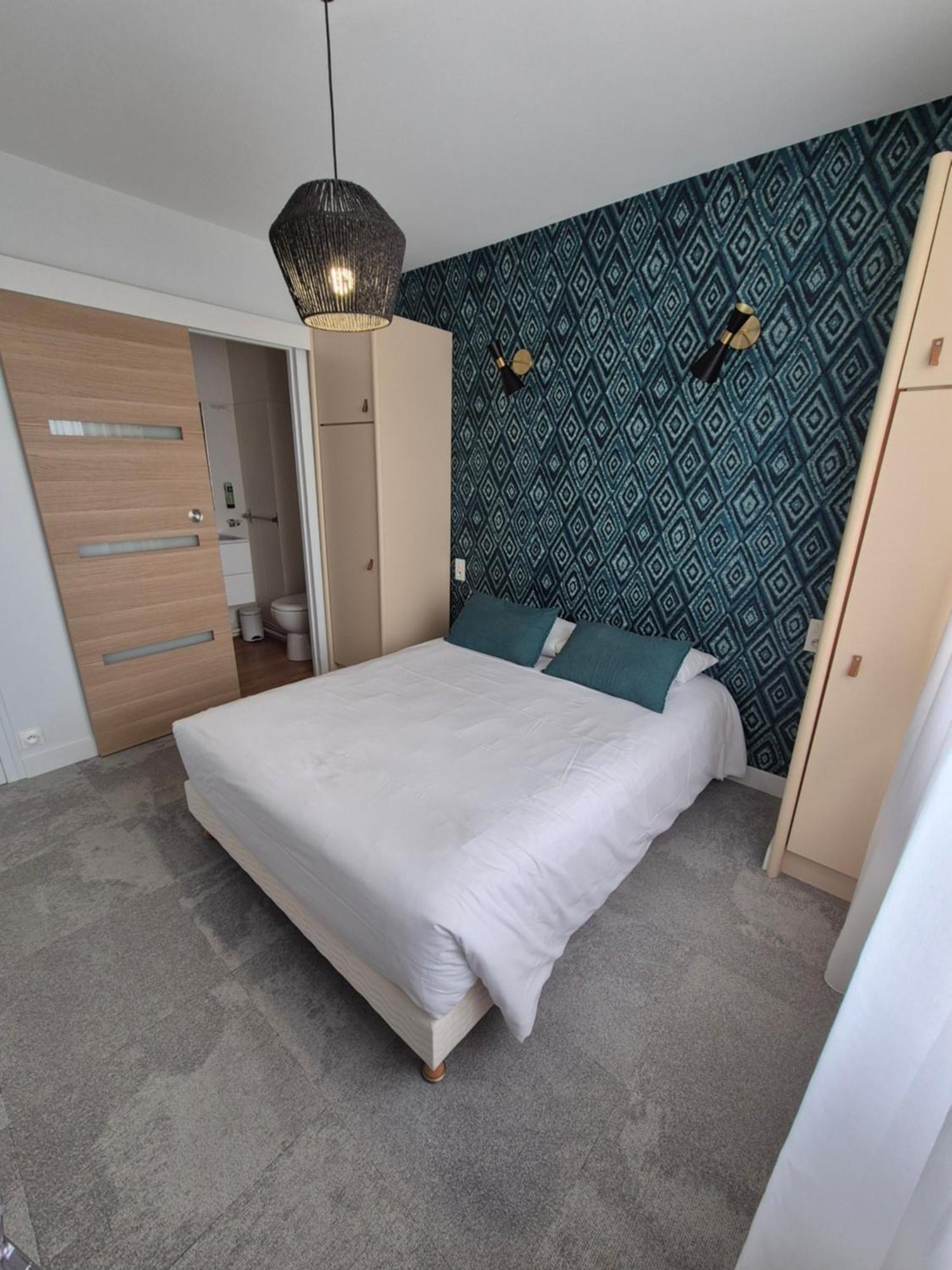 Hotel L'Albatros Damgan Bagian luar foto