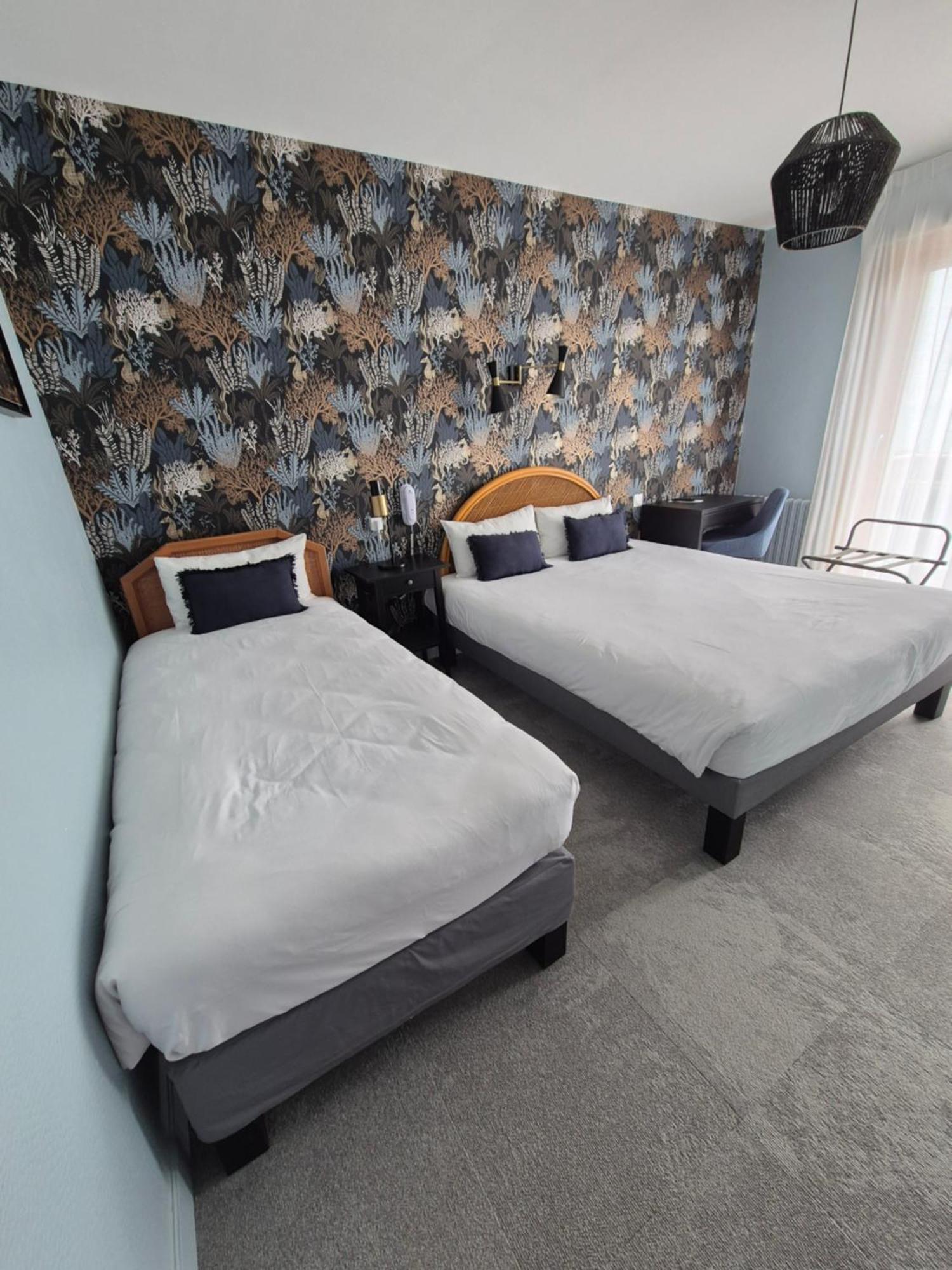 Hotel L'Albatros Damgan Bagian luar foto