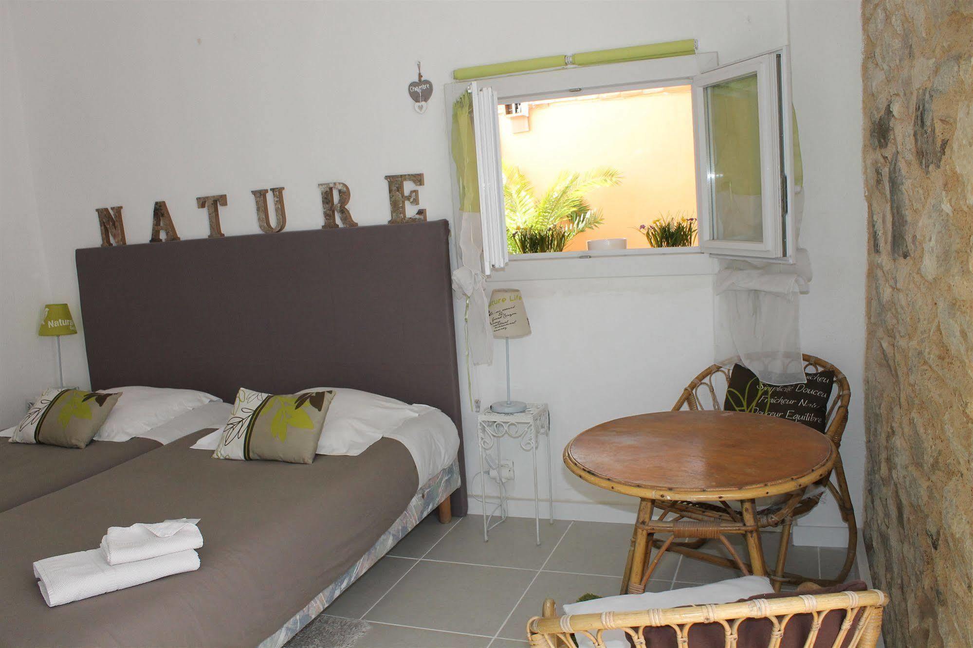 Hotel L'Albatros Damgan Bagian luar foto